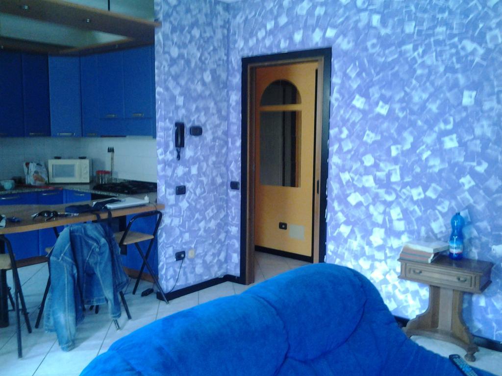Villetta Rossini Appartamento Da Condividere Con Me Luciano Servizio Ospiti Taxi Driver Navetta No Wifi 2 Camera Da Letto Per 5 Persone Valbrembo Exterior foto