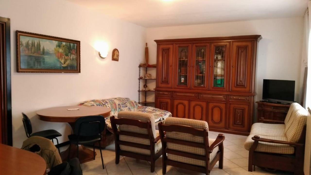 Villetta Rossini Appartamento Da Condividere Con Me Luciano Servizio Ospiti Taxi Driver Navetta No Wifi 2 Camera Da Letto Per 5 Persone Valbrembo Exterior foto